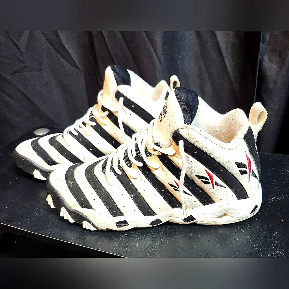 VNTG Reebok Frank Thomas big hurt V55133 men's | Shoes | Vntg